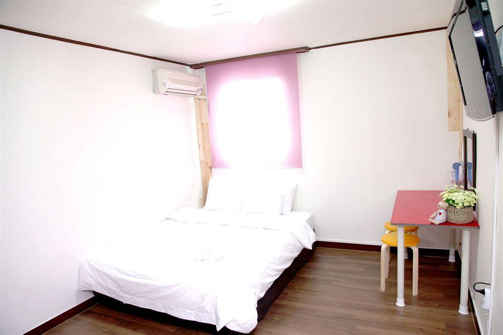 Hostel Apple Backpackers