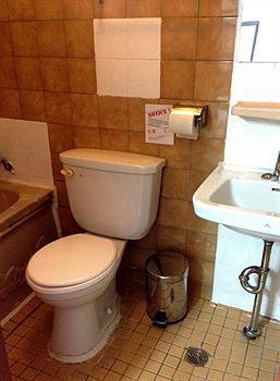 Hostel Apple Backpackers *