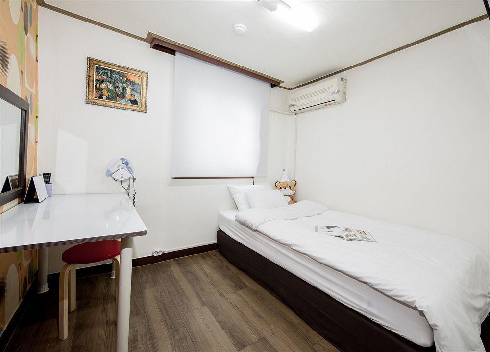 Apple Backpackers Hostel Seoul