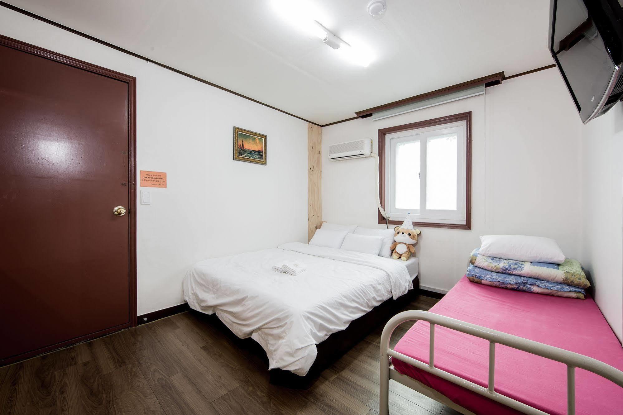 Hostel Apple Backpackers